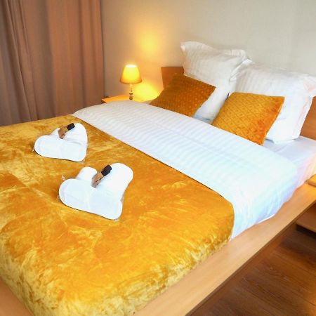 Helvetios Yourhosthelper Apartment Caen Exterior foto